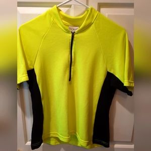 L.L.Bean Bright Yellow Short Sleeve Athletic Shirt size Medium polyester